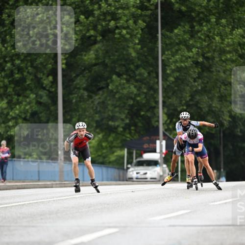 30.06.2024 - hella hamburg halbmarathon Dr. Thomas Lammeyer http://msf.ph/oto/6399424 30.06.2024 08:52:06 Kennedybrücke  meine-sportfotos.de