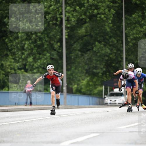 30.06.2024 - hella hamburg halbmarathon Dr. Thomas Lammeyer http://msf.ph/oto/6399443 30.06.2024 08:52:07 Kennedybrücke 4 meine-sportfotos.de