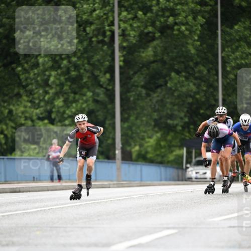30.06.2024 - hella hamburg halbmarathon Dr. Thomas Lammeyer http://msf.ph/oto/6399445 30.06.2024 08:52:07 Kennedybrücke 0026 meine-sportfotos.de