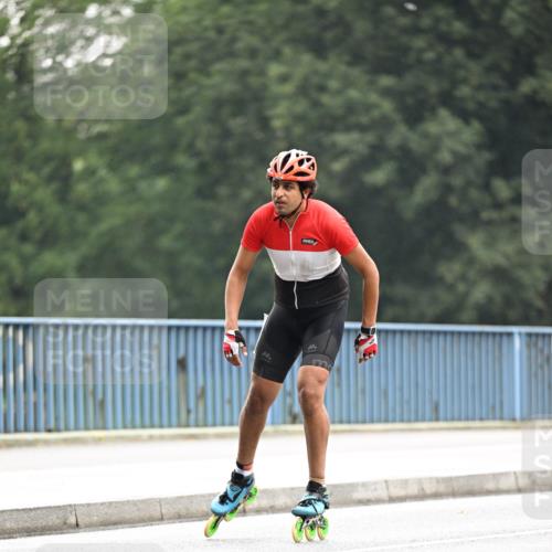 30.06.2024 - hella hamburg halbmarathon Dr. Thomas Lammeyer http://msf.ph/oto/6405412 30.06.2024 09:02:54 Kennedybrücke  meine-sportfotos.de