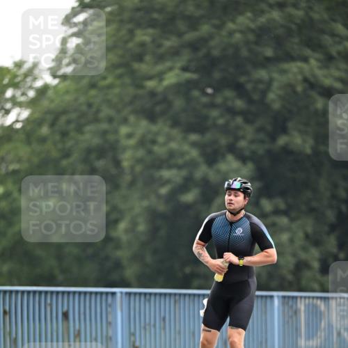 30.06.2024 - hella hamburg halbmarathon Dr. Thomas Lammeyer http://msf.ph/oto/6405492 30.06.2024 09:02:55 Kennedybrücke  meine-sportfotos.de