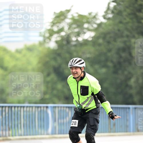 30.06.2024 - hella hamburg halbmarathon Dr. Thomas Lammeyer http://msf.ph/oto/6406329 30.06.2024 09:03:19 Kennedybrücke 28 meine-sportfotos.de