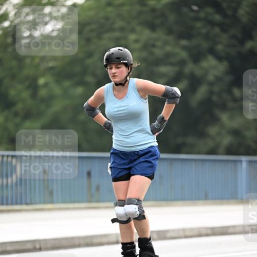 30.06.2024 - hella hamburg halbmarathon Dr. Thomas Lammeyer http://msf.ph/oto/6416307 30.06.2024 09:08:19 Kennedybrücke  meine-sportfotos.de