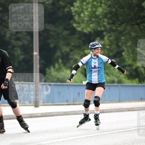 30.06.2024 - hella hamburg halbmarathon Dr. Thomas Lammeyer http://msf.ph/oto/6416807 30.06.2024 09:08:37 Kennedybrücke  meine-sportfotos.de