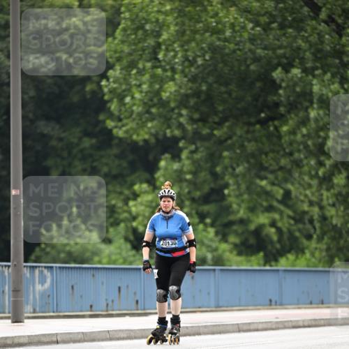 30.06.2024 - hella hamburg halbmarathon Dr. Thomas Lammeyer http://msf.ph/oto/6417526 30.06.2024 09:09:25 Kennedybrücke 20130 meine-sportfotos.de