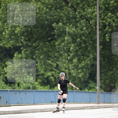 30.06.2024 - hella hamburg halbmarathon Dr. Thomas Lammeyer http://msf.ph/oto/6418072 30.06.2024 09:09:29 Kennedybrücke 31 meine-sportfotos.de