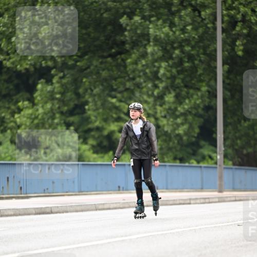 30.06.2024 - hella hamburg halbmarathon Dr. Thomas Lammeyer http://msf.ph/oto/6419342 30.06.2024 09:10:56 Kennedybrücke  meine-sportfotos.de