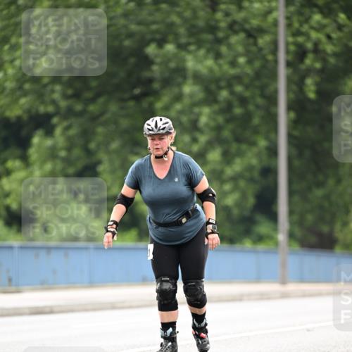 30.06.2024 - hella hamburg halbmarathon Dr. Thomas Lammeyer http://msf.ph/oto/6419733 30.06.2024 09:11:16 Kennedybrücke  meine-sportfotos.de
