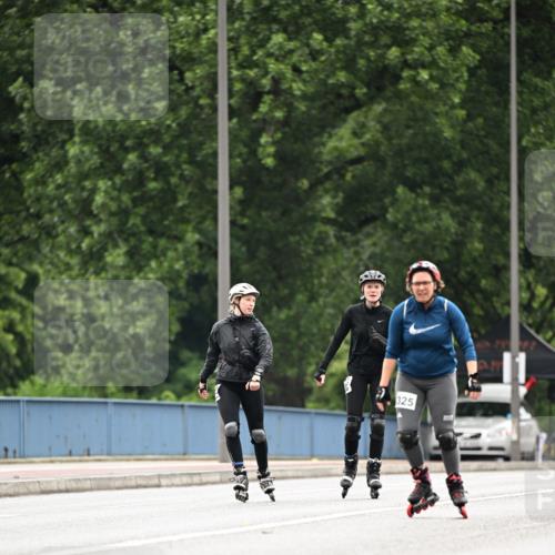 30.06.2024 - hella hamburg halbmarathon Dr. Thomas Lammeyer http://msf.ph/oto/6419876 30.06.2024 09:11:20 Kennedybrücke  meine-sportfotos.de