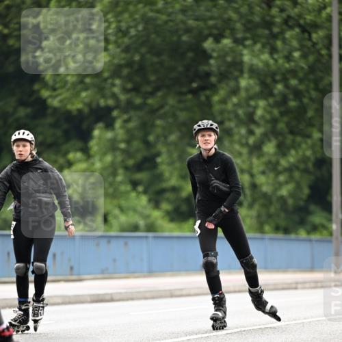 30.06.2024 - hella hamburg halbmarathon Dr. Thomas Lammeyer http://msf.ph/oto/6420144 30.06.2024 09:11:23 Kennedybrücke  meine-sportfotos.de