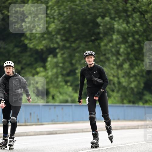 30.06.2024 - hella hamburg halbmarathon Dr. Thomas Lammeyer http://msf.ph/oto/6420150 30.06.2024 09:11:23 Kennedybrücke  meine-sportfotos.de