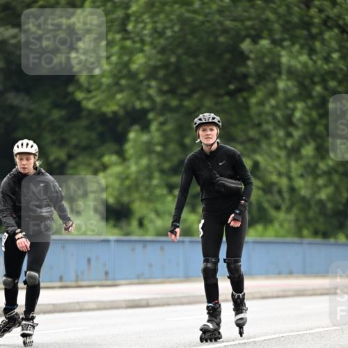 30.06.2024 - hella hamburg halbmarathon Dr. Thomas Lammeyer http://msf.ph/oto/6420180 30.06.2024 09:11:23 Kennedybrücke  meine-sportfotos.de