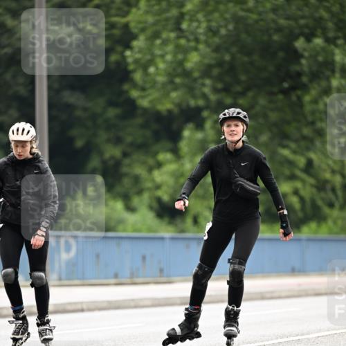 30.06.2024 - hella hamburg halbmarathon Dr. Thomas Lammeyer http://msf.ph/oto/6420274 30.06.2024 09:11:24 Kennedybrücke  meine-sportfotos.de