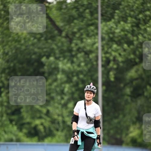 30.06.2024 - hella hamburg halbmarathon Dr. Thomas Lammeyer http://msf.ph/oto/6421410 30.06.2024 09:12:51 Kennedybrücke 19 meine-sportfotos.de