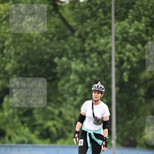 30.06.2024 - hella hamburg halbmarathon Dr. Thomas Lammeyer http://msf.ph/oto/6421418 30.06.2024 09:12:51 Kennedybrücke  meine-sportfotos.de