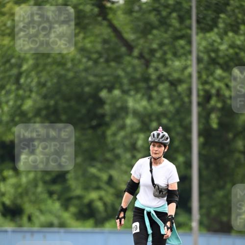 30.06.2024 - hella hamburg halbmarathon Dr. Thomas Lammeyer http://msf.ph/oto/6421430 30.06.2024 09:12:51 Kennedybrücke 19 meine-sportfotos.de