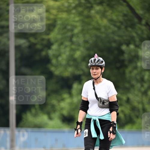 30.06.2024 - hella hamburg halbmarathon Dr. Thomas Lammeyer http://msf.ph/oto/6421525 30.06.2024 09:12:52 Kennedybrücke 19 meine-sportfotos.de