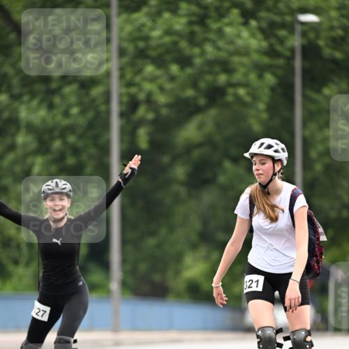 30.06.2024 - hella hamburg halbmarathon Dr. Thomas Lammeyer http://msf.ph/oto/6421772 30.06.2024 09:12:58 Kennedybrücke 27, 321 meine-sportfotos.de