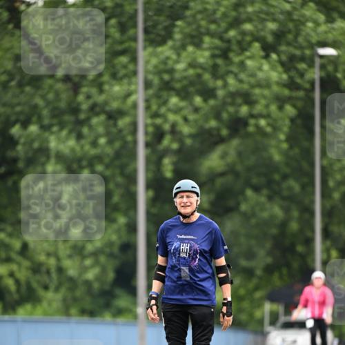 30.06.2024 - hella hamburg halbmarathon Dr. Thomas Lammeyer http://msf.ph/oto/6422103 30.06.2024 09:13:06 Kennedybrücke 20 meine-sportfotos.de