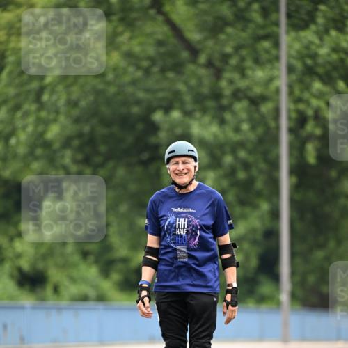 30.06.2024 - hella hamburg halbmarathon Dr. Thomas Lammeyer http://msf.ph/oto/6422301 30.06.2024 09:13:07 Kennedybrücke 20 meine-sportfotos.de