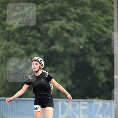30.06.2024 - hella hamburg halbmarathon Dr. Thomas Lammeyer http://msf.ph/oto/6422560 30.06.2024 09:13:22 Kennedybrücke 340 meine-sportfotos.de
