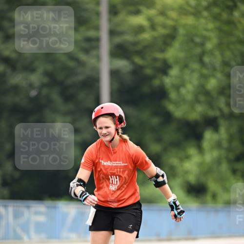 30.06.2024 - hella hamburg halbmarathon Dr. Thomas Lammeyer http://msf.ph/oto/6422647 30.06.2024 09:13:24 Kennedybrücke  meine-sportfotos.de