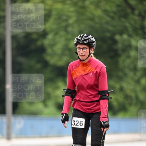 30.06.2024 - hella hamburg halbmarathon Dr. Thomas Lammeyer http://msf.ph/oto/6422925 30.06.2024 09:13:42 Kennedybrücke 326 meine-sportfotos.de