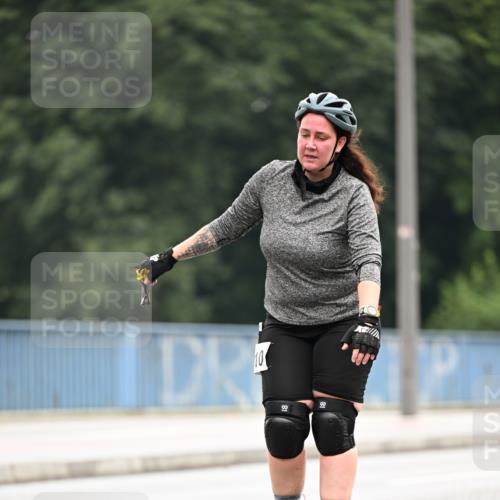 30.06.2024 - hella hamburg halbmarathon Dr. Thomas Lammeyer http://msf.ph/oto/6423003 30.06.2024 09:13:56 Kennedybrücke 10, 99 meine-sportfotos.de