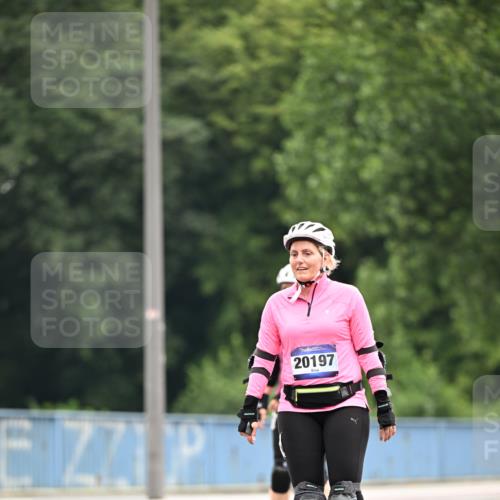 30.06.2024 - hella hamburg halbmarathon Dr. Thomas Lammeyer http://msf.ph/oto/6423220 30.06.2024 09:14:10 Kennedybrücke 20197 meine-sportfotos.de