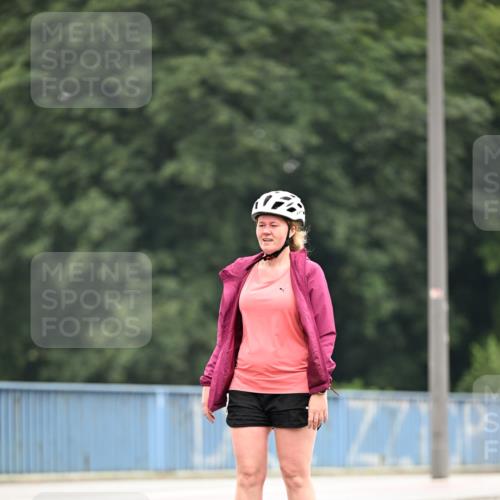 30.06.2024 - hella hamburg halbmarathon Dr. Thomas Lammeyer http://msf.ph/oto/6423407 30.06.2024 09:14:14 Kennedybrücke 127 meine-sportfotos.de