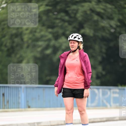 30.06.2024 - hella hamburg halbmarathon Dr. Thomas Lammeyer http://msf.ph/oto/6423492 30.06.2024 09:14:14 Kennedybrücke  meine-sportfotos.de