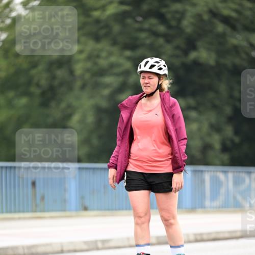 30.06.2024 - hella hamburg halbmarathon Dr. Thomas Lammeyer http://msf.ph/oto/6423517 30.06.2024 09:14:14 Kennedybrücke  meine-sportfotos.de