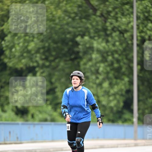 30.06.2024 - hella hamburg halbmarathon Dr. Thomas Lammeyer http://msf.ph/oto/6423622 30.06.2024 09:14:40 Kennedybrücke 18 meine-sportfotos.de