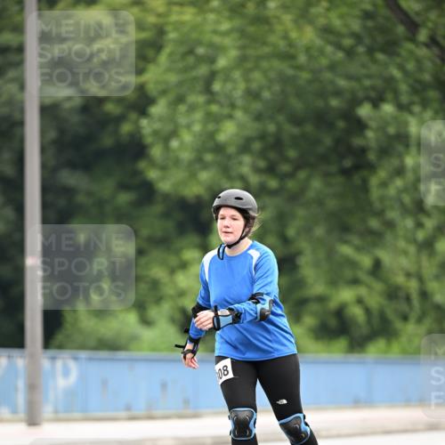 30.06.2024 - hella hamburg halbmarathon Dr. Thomas Lammeyer http://msf.ph/oto/6423707 30.06.2024 09:14:40 Kennedybrücke 08 meine-sportfotos.de
