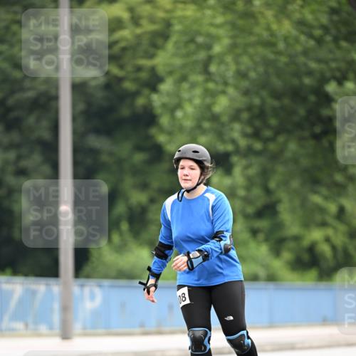 30.06.2024 - hella hamburg halbmarathon Dr. Thomas Lammeyer http://msf.ph/oto/6423729 30.06.2024 09:14:40 Kennedybrücke 08 meine-sportfotos.de