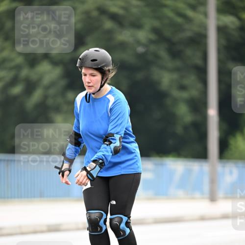 30.06.2024 - hella hamburg halbmarathon Dr. Thomas Lammeyer http://msf.ph/oto/6423970 30.06.2024 09:14:41 Kennedybrücke 3631 meine-sportfotos.de