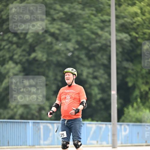 30.06.2024 - hella hamburg halbmarathon Dr. Thomas Lammeyer http://msf.ph/oto/6424005 30.06.2024 09:16:15 Kennedybrücke 25, 25 meine-sportfotos.de
