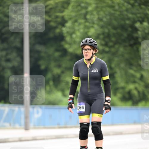 30.06.2024 - hella hamburg halbmarathon Dr. Thomas Lammeyer http://msf.ph/oto/6424198 30.06.2024 09:16:18 Kennedybrücke 9900, 127 meine-sportfotos.de