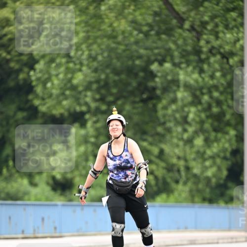 30.06.2024 - hella hamburg halbmarathon Dr. Thomas Lammeyer http://msf.ph/oto/6424295 30.06.2024 09:16:26 Kennedybrücke  meine-sportfotos.de