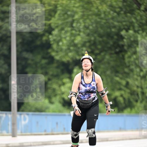 30.06.2024 - hella hamburg halbmarathon Dr. Thomas Lammeyer http://msf.ph/oto/6424439 30.06.2024 09:16:26 Kennedybrücke  meine-sportfotos.de