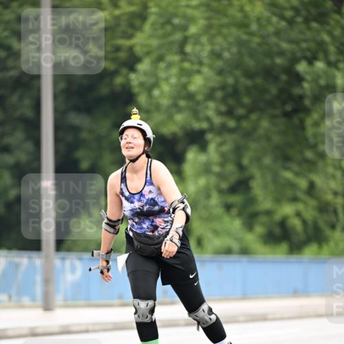 30.06.2024 - hella hamburg halbmarathon Dr. Thomas Lammeyer http://msf.ph/oto/6424538 30.06.2024 09:16:27 Kennedybrücke  meine-sportfotos.de