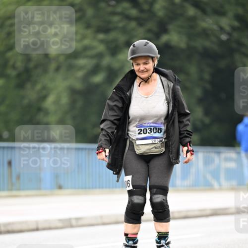 30.06.2024 - hella hamburg halbmarathon Dr. Thomas Lammeyer http://msf.ph/oto/6424766 30.06.2024 09:17:28 Kennedybrücke 06, 20306, 20306 meine-sportfotos.de