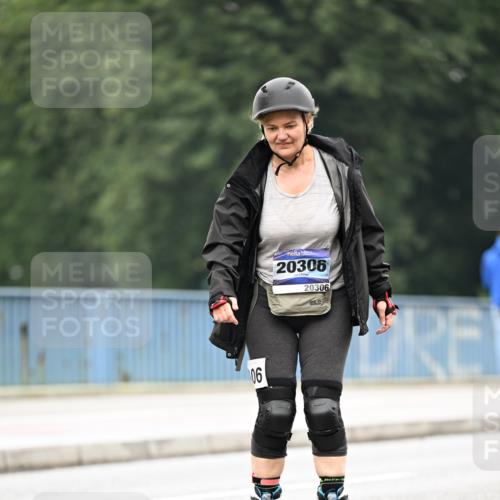 30.06.2024 - hella hamburg halbmarathon Dr. Thomas Lammeyer http://msf.ph/oto/6424799 30.06.2024 09:17:28 Kennedybrücke 06, 20306, 20306 meine-sportfotos.de