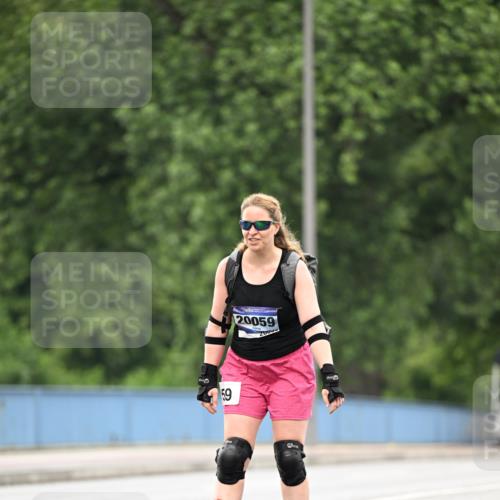 30.06.2024 - hella hamburg halbmarathon Dr. Thomas Lammeyer http://msf.ph/oto/6425028 30.06.2024 09:17:49 Kennedybrücke 59, 20059, 2003 meine-sportfotos.de