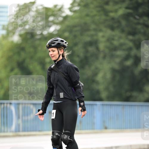 30.06.2024 - hella hamburg halbmarathon Dr. Thomas Lammeyer http://msf.ph/oto/6425205 30.06.2024 09:18:03 Kennedybrücke 1 meine-sportfotos.de