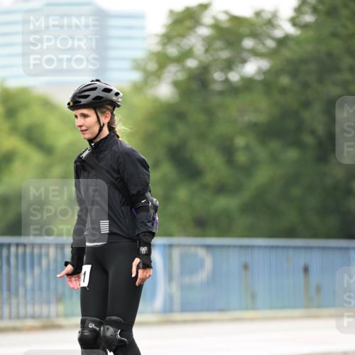 30.06.2024 - hella hamburg halbmarathon Dr. Thomas Lammeyer http://msf.ph/oto/6425251 30.06.2024 09:18:03 Kennedybrücke  meine-sportfotos.de