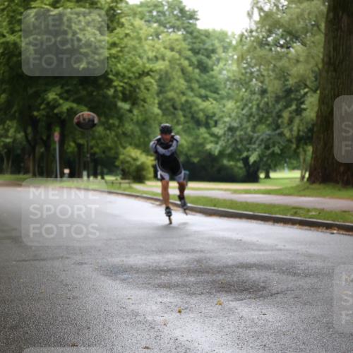 30.06.2024 - hella hamburg halbmarathon H.Heesch http://msf.ph/oto/6437848 30.06.2024 09:11:44 Zwischen KM18-KM19  meine-sportfotos.de
