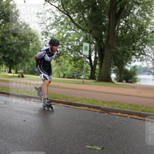 30.06.2024 - hella hamburg halbmarathon H.Heesch http://msf.ph/oto/6437999 30.06.2024 09:11:45 Zwischen KM18-KM19  meine-sportfotos.de