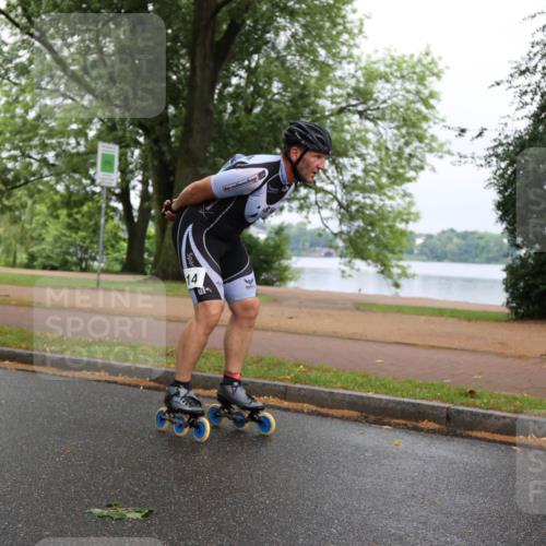 30.06.2024 - hella hamburg halbmarathon H.Heesch http://msf.ph/oto/6438078 30.06.2024 09:11:46 Zwischen KM18-KM19 14 meine-sportfotos.de