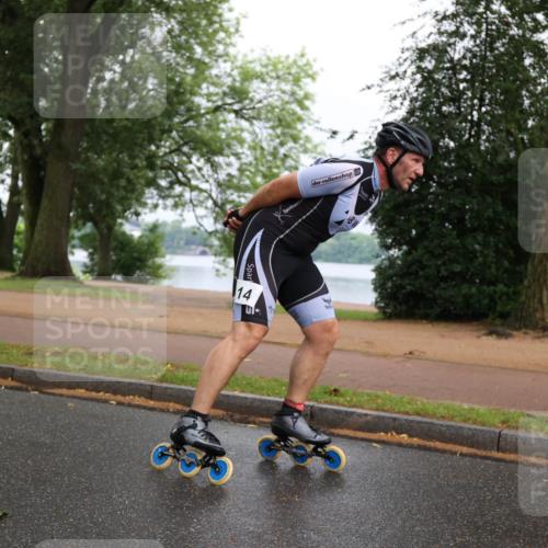 30.06.2024 - hella hamburg halbmarathon H.Heesch http://msf.ph/oto/6438116 30.06.2024 09:11:46 Zwischen KM18-KM19 14 meine-sportfotos.de
